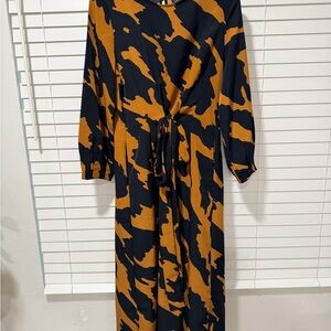 Who What Wear Black and Mustard Tie-Front Midi Dress